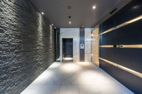 【エントランス】 | S-RESIDENCE四日市安島aloggio(アロッジオ)