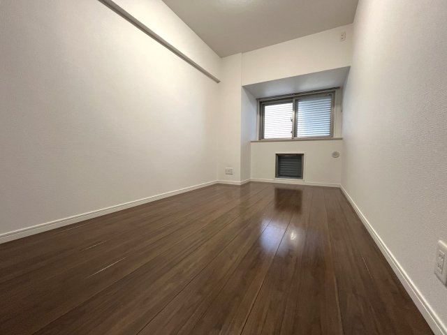 ヒューマインド美野島並木通りの洋室|使い勝手の良い居室は、寝室や子ども部屋など幅広い用途に対応できます☆