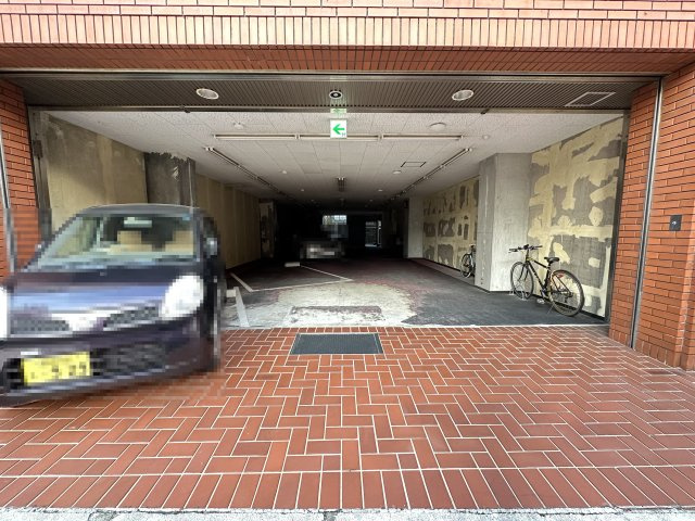 ドルチェの駐車場