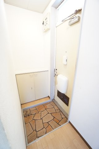 【玄関】 | ハイツゆかり | ※同物件、同タイプ、間取り反転のお部屋です