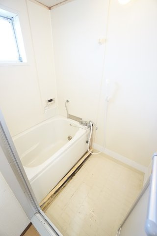 【浴室】 | ハイツゆかり | ※同物件、同タイプ、間取り反転のお部屋です