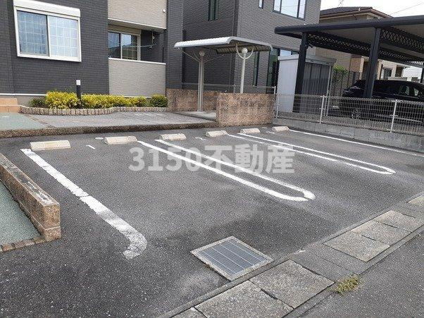 Ａｍｅｔｈｙｓｔの駐車場|駐車スペースもあります