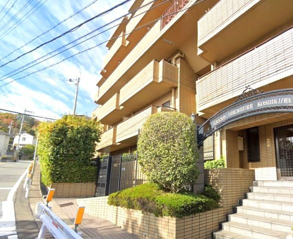 グラン・ドムール甑岩の周辺|2面バルコニー　陽当り・通風・眺望良好
