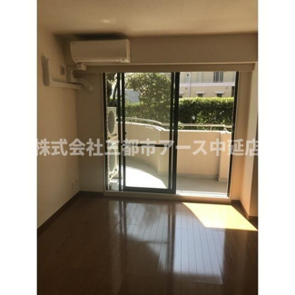 【居間・リビング】 | ブロンズストーン宇田川 | ブロンズストーン宇田川　は三都市アース中延店へお任せください！　ご内覧可能なお部屋は物件現地お待ち合わせご案内可能です！