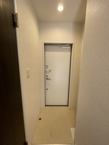 グランデ大宮通の玄関|イメージとして同マンション別部屋写真使用しています