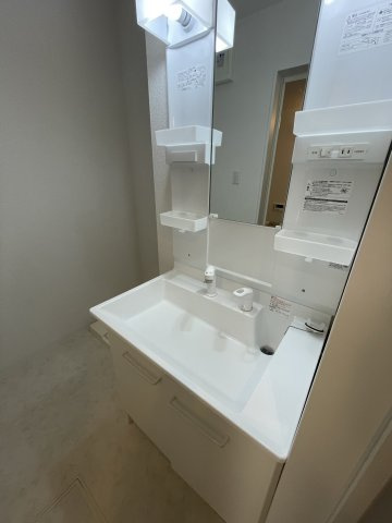 グランデ大宮通の洗面所|イメージとして同マンション別部屋写真使用しています