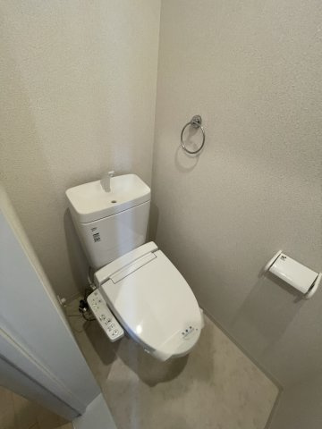 グランデ大宮通のトイレ|イメージとして同マンション別部屋写真使用しています