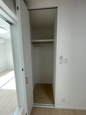 グランデ大宮通の収納|イメージとして同マンション別部屋写真使用しています