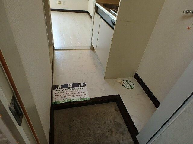 フラッツ幡ヶ谷の玄関
