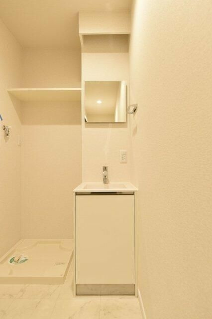 江東区東陽１丁目のアパートの洗面所