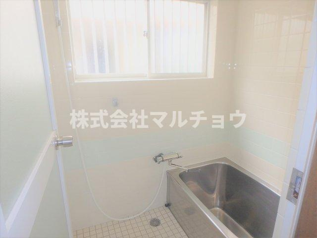 宮本アパートの浴室|落ち着いた空間のお風呂です