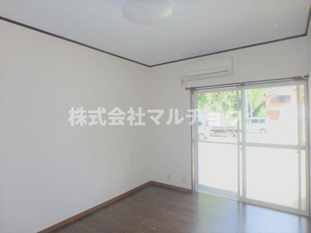 宮本アパートの洋室|個人の部屋や寝室として使える洋室です