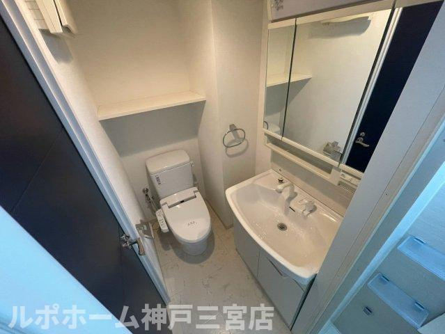 アドバンス三宮Ⅳルシールの洗面所