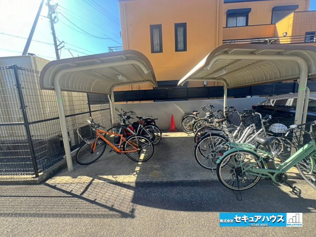 ダイアパレス刈谷の駐輪場|事前予約にて現地ご見学いただけます！お気軽にお問い合わせください♪
■株式会社　セキュアハウス　豊明店■
住宅ローンに強く、知識、経験豊富なスタッフ在籍
お客様に寄り添い、ご成約後もサポート致します。