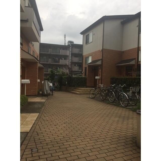 ウェルネス都筑中川のエントランス