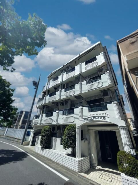ベルサイユ大森の外観