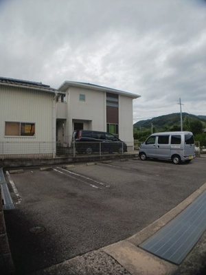 【駐車場】 | プラム　Ⅱ
