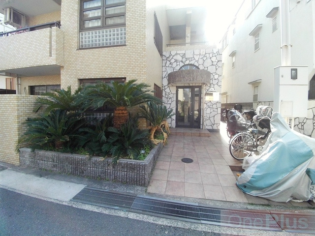 アヴェニール深江南のエントランス