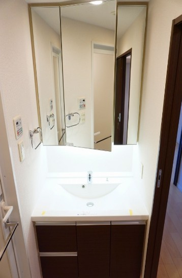 パークキューブ板橋本町の独立洗面台