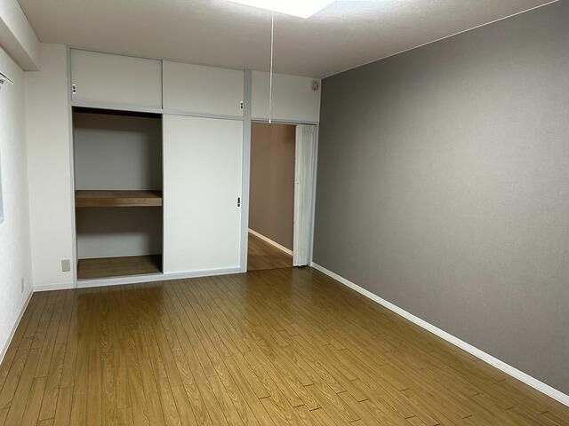 田口第二マンションの寝室