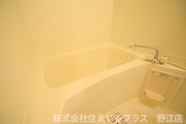 セリシール関目の浴室