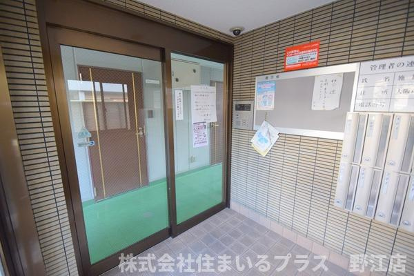 セリシール関目のエントランス