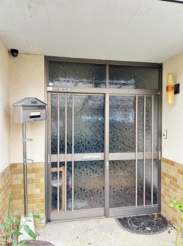 那珂市菅谷　中古戸建の玄関