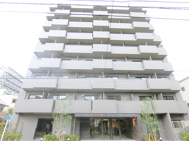 ルーブル本羽田の外観