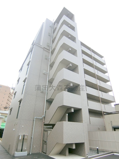 ルーブル本羽田の外観