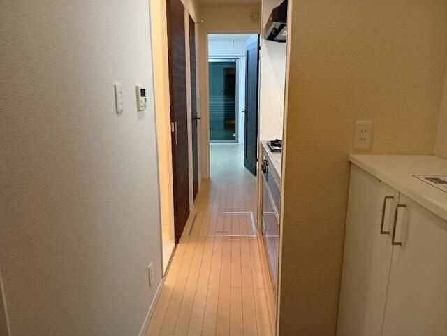 ジュネ三軒茶屋の玄関