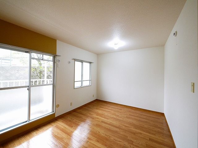 タラ生駒