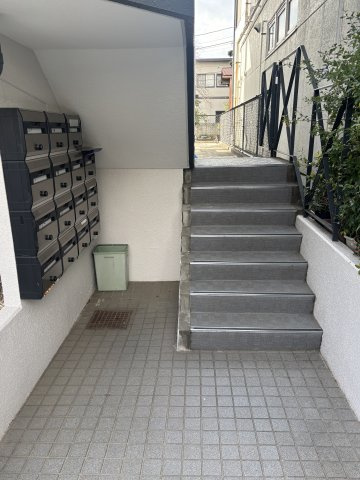 【エントランス】 | ライトコア前原