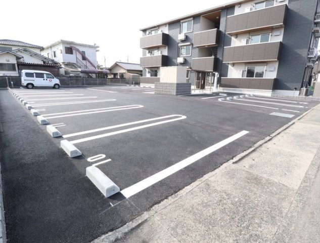 アンビシャス西熊本の駐車場