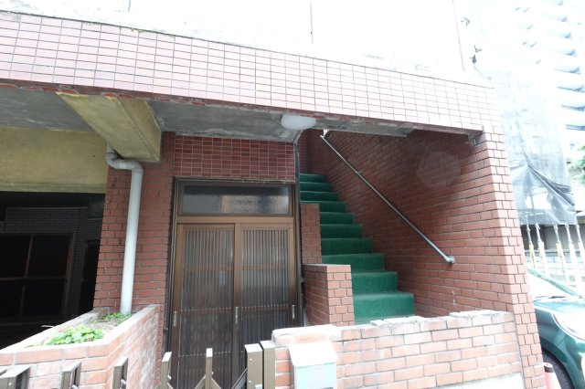 川越市仲町戸建　駐車場1台付きテラスハウス　の外観