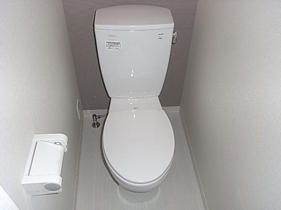 板橋区宮本町の賃貸マンションのトイレ