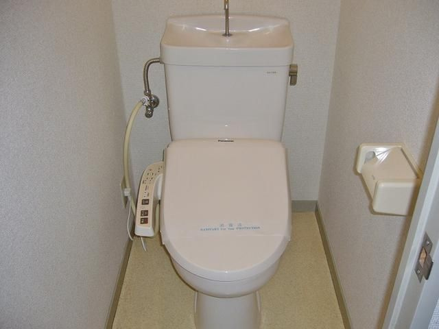 川崎市多摩区宿河原２丁目の賃貸マンションのトイレ