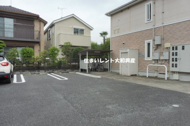 アネーロ・ヒル２の駐車場