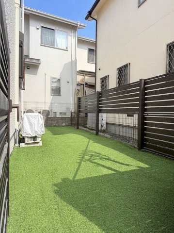 神戸市北区菖蒲が丘1丁目戸建の庭