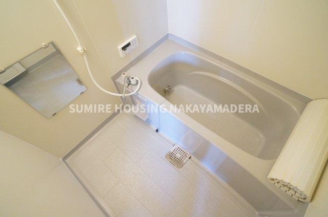 グリーンフォーレスト伊丹　A棟の浴室|参考、同建物・同間取りの号室