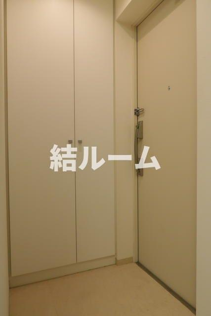 豊島区東池袋２丁目の賃貸マンションの玄関