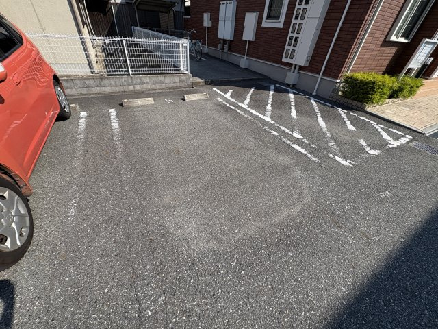 ティアモⅡの駐車場