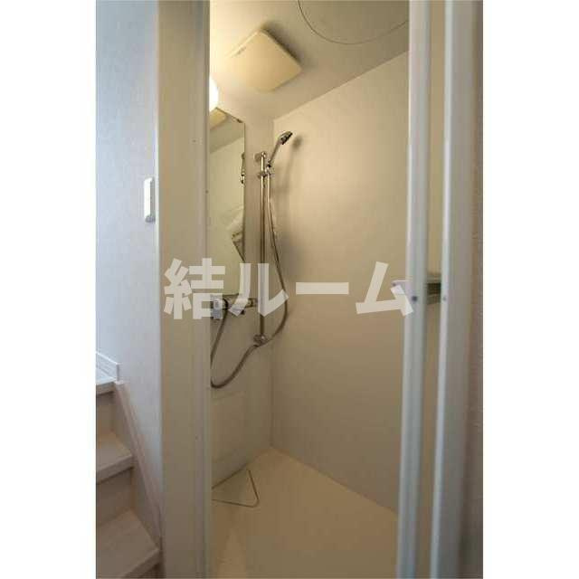 新宿区大久保１丁目のアパートのシャワールーム