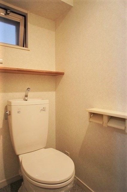 新品家具付きマンション春吉12(KaGood福岡)のトイレ