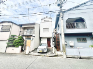 【外観】 | 鳳南町５丁　中古一戸建 | 浴室に窓が付いているので、換気ができて湿気やカビ防止になりますよ！