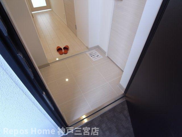 プラネソシエ神戸元町の玄関