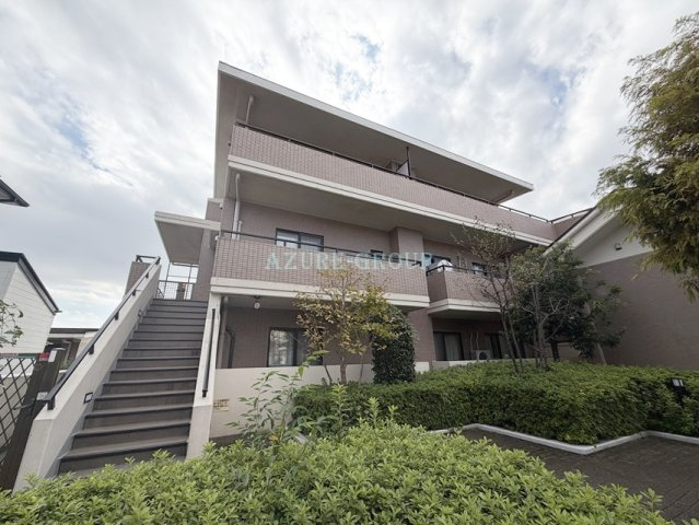 ライフヒルズ北山田C棟の外観|来店不要で契約まで完結♪カード決済・LINE対応！