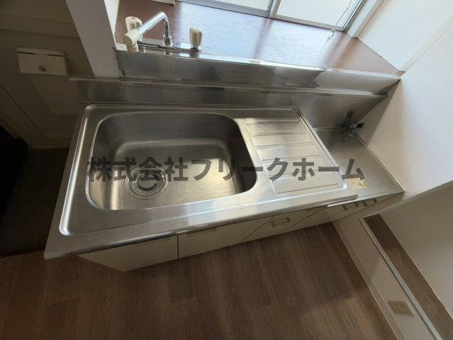 小金井市貫井南町３丁目の賃貸マンションのキッチン