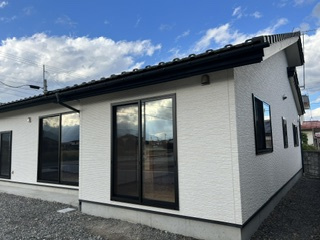 安曇野市豊科高家　中古戸建ての外観|お引渡し時期はお気軽にお問合せ下さい。詳細を案内いたします。