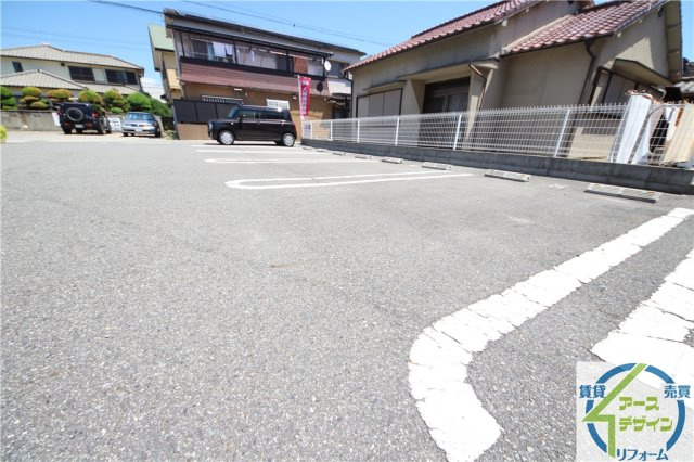 ティアモⅡの駐車場