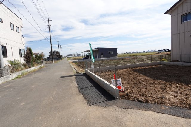 川越大仙波　新築戸建の前面道路含む現地写真